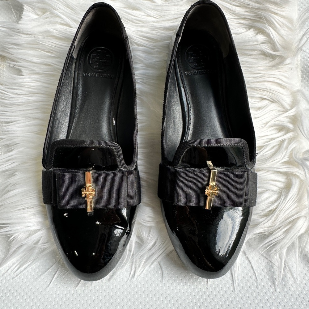 Tory Burch Black Patent Loafers with Grosgrain Bow and Gold Hardware